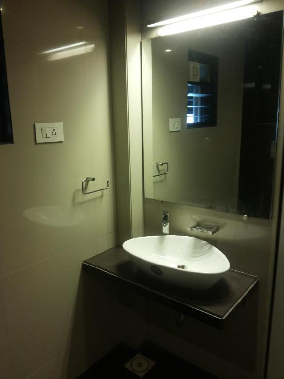 Ankleshwar Royal Inn חדר תמונה