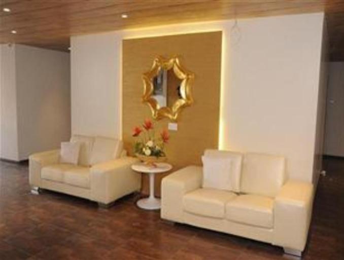 Ankleshwar Royal Inn מראה חיצוני תמונה